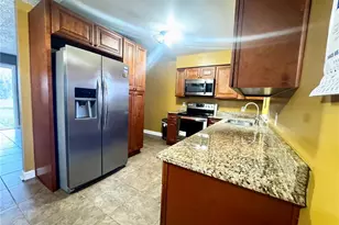 202 S Bingham St, Eagle Lake, FL 33839 - Photo 3