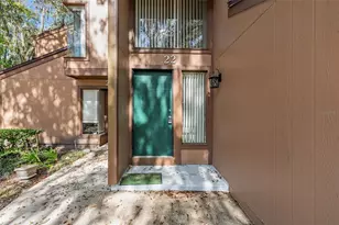 22 Pinehurst Pl, Palm Coast, FL 32137 - Photo 1