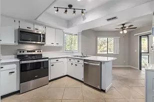 22 Pinehurst Pl, Palm Coast, FL 32137 - Photo 13