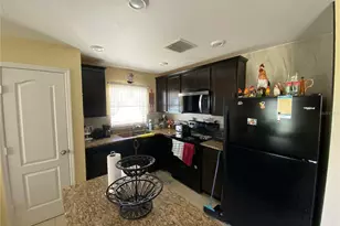 1919 Amber Sweet Cir, Dundee, FL 33838 - Photo 9