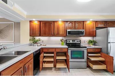 1776 6th Street NW #305, Winter Haven, FL 33881 - Photo 7