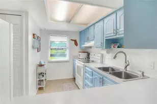 333 Lake Howard Dr NW, Winter Haven, FL 33880 - Photo 11