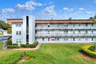 333 Lake Howard Dr NW, Winter Haven, FL 33880 - Photo 1