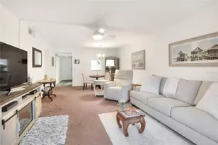 333 Lake Howard Dr NW, Winter Haven, FL 33880 - Photo 3