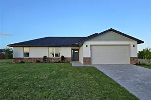 6836 Heavitree Dr, Sebring, FL 33876 - Photo 1