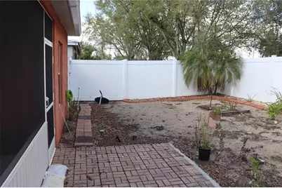 1404 Las Villas Boulevard, Sebring, FL 33870 - Photo 9