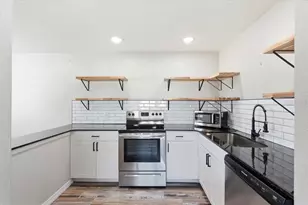 205 Andover Pl N, Sun City Center, FL 33573 - Photo 17