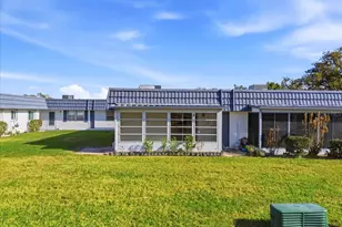 205 Andover Pl N, Sun City Center, FL 33573 - Photo 5