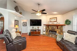 334 Palmview Cir N, Auburndale, FL 33823 - Photo 11