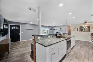 635 Hillside Cir, Lake Alfred, FL 33850 - Photo 13