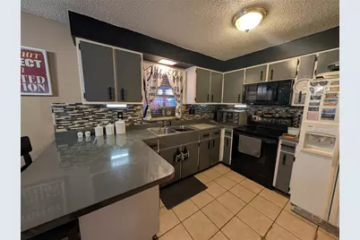 2256 W Greenway Place, Citrus Springs, FL 34434 - Photo 11