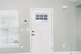 723 Adams St, Lakeland, FL 33815 - Photo 3