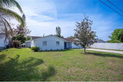 329 Okaloosa Drive, Winter Haven, FL 33884 - Photo 3