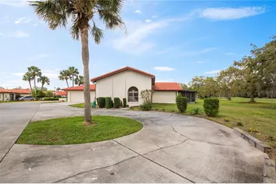 2725 Clubhouse Drive, Lake Wales, FL 33898 - Photo 9