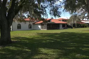 2725 Clubhouse Dr, Lake Wales, FL 33898 - Photo 9