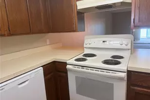 607 Country Ln NE, Winter Haven, FL 33881 - Photo 5