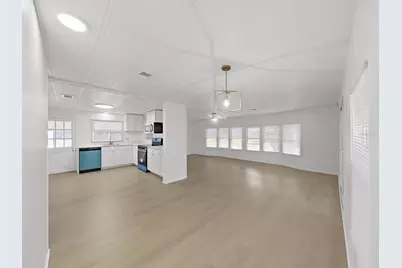 4925 Foxwood Lake Dr, Lakeland, FL 33810 - Photo 15