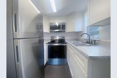 622 Booker Avenue #B, Lake Wales, FL 33853 - Photo 5