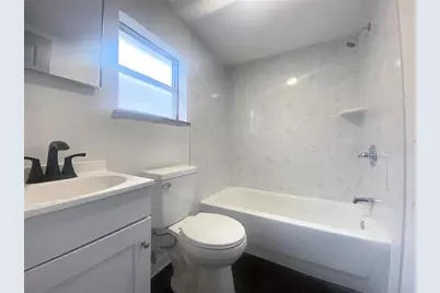 622 Booker Avenue #B, Lake Wales, FL 33853 - Photo 9