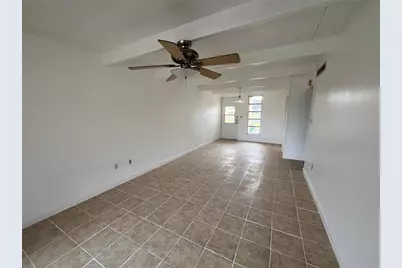 1707 Club Circle #1707, Lakeshore, FL 33854 - Photo 5