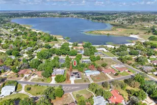 1147 Circle Dr, Lake Wales, FL 33853 - Photo 3