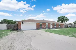 828 Brentwood Dr, Lake Wales, FL 33898 - Photo 1