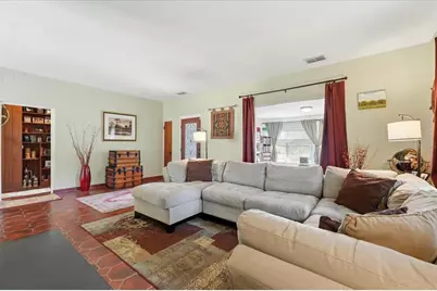 337 E Sessoms Avenue, Lake Wales, FL 33853 - Photo 7