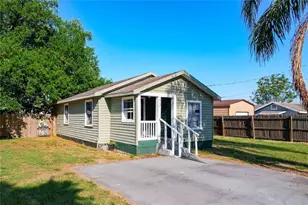 213 Cleveland Ave, Winter Haven, FL 33881 - Photo 1