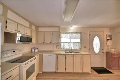 6773 Brentwood Drive NE, Winter Haven, FL 33881 - Photo 11