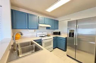 715 Magnolia Pl, Winter Haven, FL 33884 - Photo 13