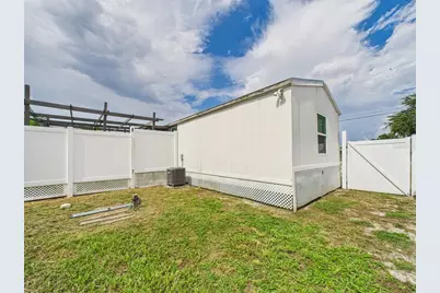 221 1st Street, Davenport, FL 33837 - Photo 33