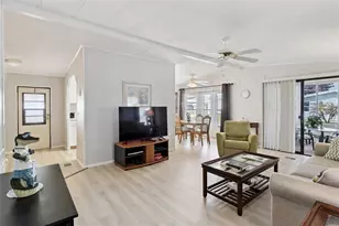 125 Lake Hazel Dr, Winter Haven, FL 33884 - Photo 5