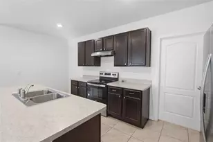 1356 Berry Ln, Davenport, FL 33837 - Photo 23