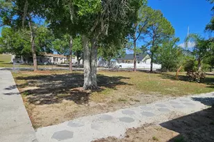 4136 Rolling Hills Ct E, Lake Wales, FL 33898 - Photo 3