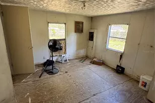 6234 Pinewood Village Cir E, Lakeland, FL 33811 - Photo 3