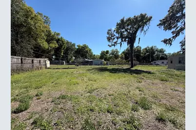 6234 Pinewood Village Circle E, Lakeland, FL 33811 - Photo 7