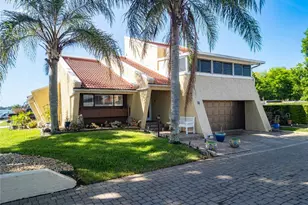 4 Casarena Ct, Winter Haven, FL 33881 - Photo 3