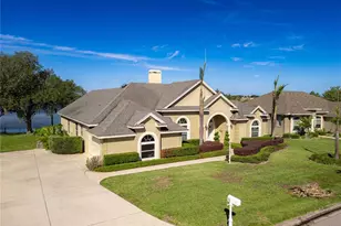 220 Ruby Lake Ln, Winter Haven, FL 33884 - Photo 3