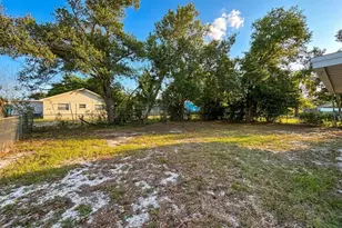 606 Holt Cir, Winter Haven, FL 33880 - Photo 17