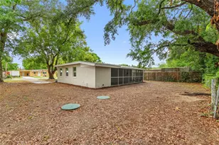 134 Flamingo Dr, Auburndale, FL 33823 - Photo 3