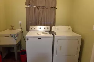 227 Volusia Dr, Winter Haven, FL 33884 - Photo 11