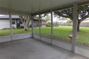 227 Volusia Dr, Winter Haven, FL 33884 - Photo 13