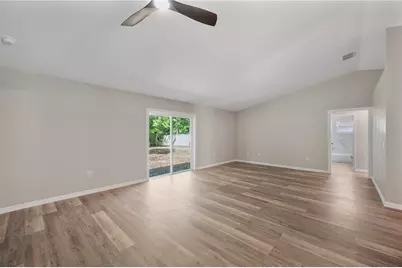 5356 Spivey Glen Court, Lakeland, FL 33810 - Photo 11