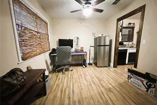 121 Maris Ct, Lakeland, FL 33809 - Photo 7