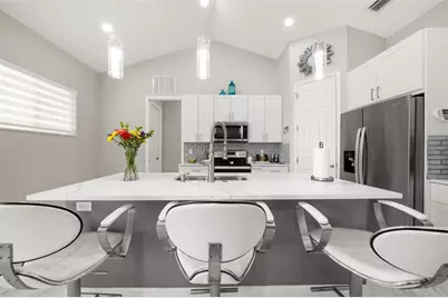 2009 Flower Terrace, Sebring, FL 33875 - Photo 7