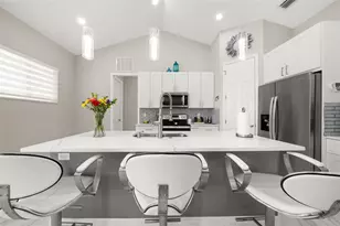 2009 Flower Terrace, Sebring, FL 33875 - Photo 7