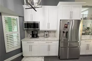 4706 Dunquin Pl, Tampa, FL 33610 - Photo 9