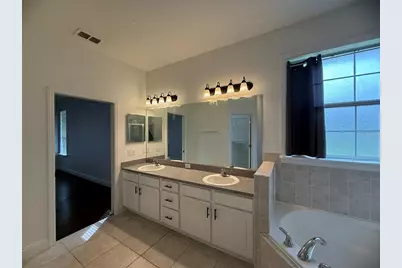 725 Country Walk Cove, Eagle Lake, FL 33839 - Photo 27