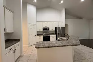 725 Country Walk Cove, Eagle Lake, FL 33839 - Photo 17