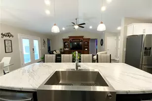 692 Howard Rd, Auburndale, FL 33823 - Photo 15